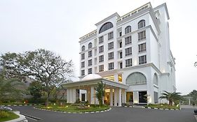 The Sahira Hotel Syariah Богор Exterior photo