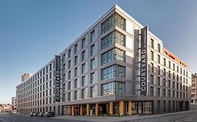 Готель Courtyard By Marriott Кельн Exterior photo