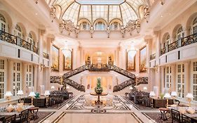 The Castle Hotel, A Luxury Collection Hotel, Далянь Exterior photo