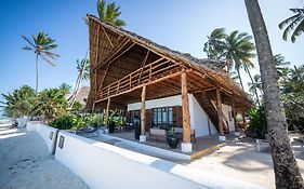 Beachfront Turtle House Zanzibarhouses Ківенґва Exterior photo