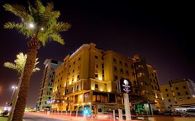 Готель Doubletree By Hilton Dhahran Ель-Хубар Exterior photo