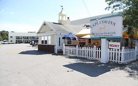 Cape Cod Inn Гайянніс Exterior photo