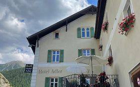 Hotel Adler Garni Цернец Exterior photo