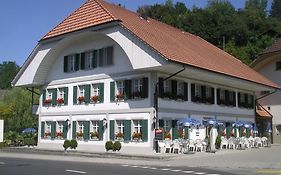 Готель Gasthof Loewen Melchnau Exterior photo