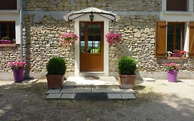 Chambres D'Hotes De La Junchere Saint-Hilaire-de-Court Exterior photo