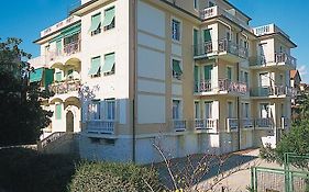 Ligure Residence Борджо-Верецці Exterior photo