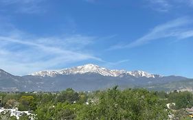 Готель Hyatt Place Colorado Springs Garden Of The Gods Exterior photo