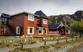 Patagonia Hostel Ель-Чальтен Exterior photo