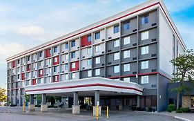 Best Western Plus Toronto Airport Hotel Місісаґа Exterior photo