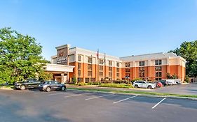 Comfort Inn & Suites Newark - Wilmington Exterior photo