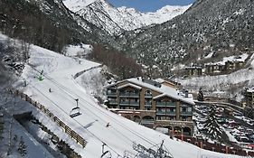 Ushuaia, The Mountain Hotel Арінсаль Exterior photo