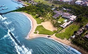 Pegasus Reef - A Beach Resort In Colombo Ваттала Exterior photo