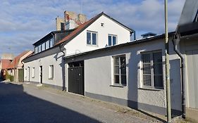 Visby Innerstad Laegenheter & Rum Exterior photo