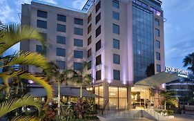 Готель Four Points By Sheraton Nairobi Hurlingham Exterior photo