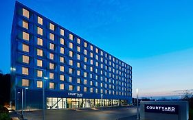 Готель Courtyard By Marriott Luton Airport Exterior photo