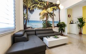 Designed Beach Apartments Тель-Авів Room photo