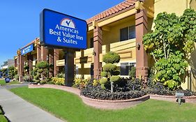 Americas Best Value Inn & Suites - Фонтана Exterior photo