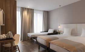 Hotel Magenta 38 By Happyculture Париж Room photo