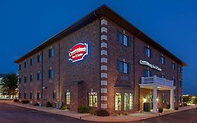 Country Hearth Inn & Suites Едвардсвіль Exterior photo