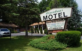 Alpenhaus Motel Куінсбері Exterior photo