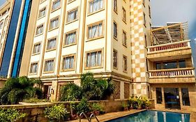Blue River Hotel Пномпень Exterior photo