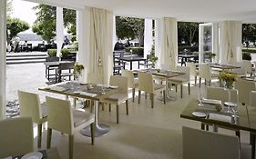 Riva - Das Hotel Am Bodensee Констанц Restaurant photo