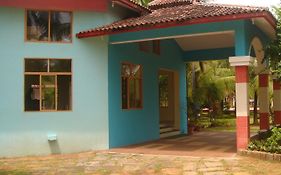 Leisure Vacations Tarang Resort Карвар Exterior photo