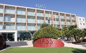 Klass Hotel Кастельфідардо Exterior photo