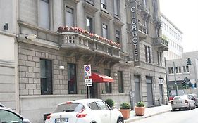 Club Hotel Мілан Exterior photo