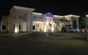 Готель Grand Enclave Лахор Exterior photo