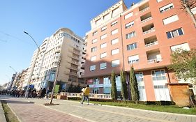 Hotel Oresti Center Тирана Exterior photo