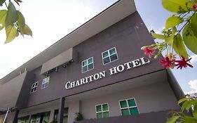 Chariton Hotel Іпох Exterior photo