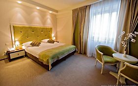 Hotel Prezydencki 4-Star Ряшів Room photo