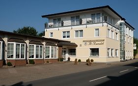 Hotel Alt Riemsloh Мелле Exterior photo