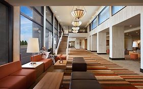 Delta Hotels By Marriott Toronto Airport & Conference Centre Exterior photo