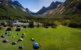 Trollstigen Camping And Gjestegard Ондалснес Exterior photo