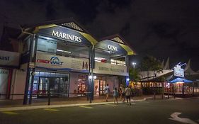 Surfers Paradise Yha Southport Exterior photo