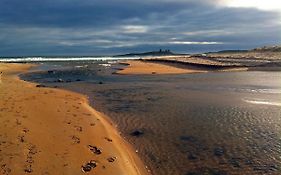 The Dunstanburgh Castle Hotel Емблтон Exterior photo