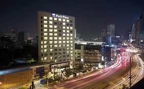 Готель Park Plaza Sukhumvit Бангкок Exterior photo