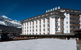 Hotel Alaska Cortina Кортіна-д'Ампеццо Exterior photo