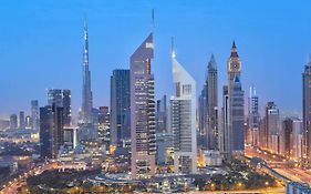 Jumeirah Emirates Towers Дубай Exterior photo