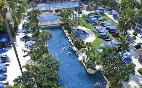 Jomtien Palm Beach Hotel And Resort - Sha Extra Plus Паттая Exterior photo