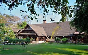 Arumeru River Lodge Аруша Exterior photo