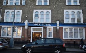 York Hotel Ілфорд Exterior photo