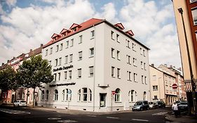 Aparthotel - Stadtvilla Premium Швайнфурт Exterior photo