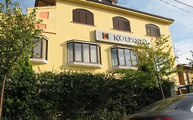 Готель Kolping Шкодер Exterior photo
