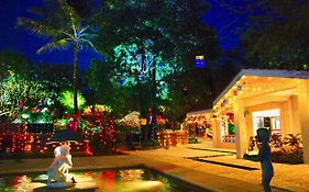 Manas Resort With Petting Zoo, Ігатпурі Exterior photo
