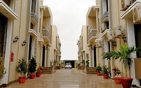 Zifan Hotel & Suites Карачі Exterior photo
