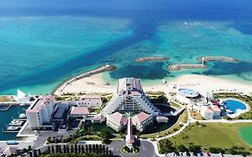 Sheraton Okinawa Sunmarina Resort Онна Exterior photo