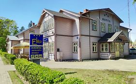 Готель Elina Юрмала Exterior photo